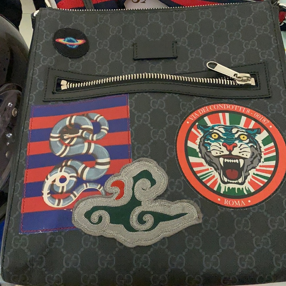 Gucci cross body